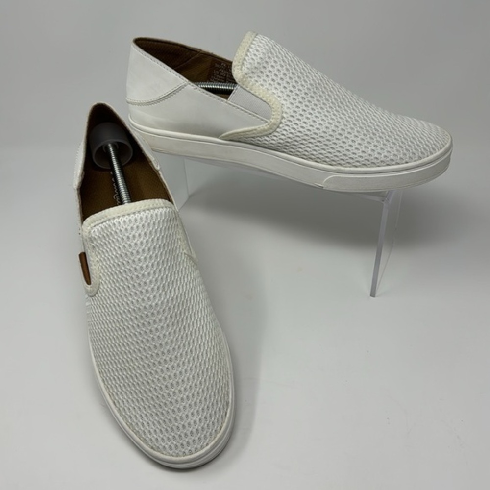 OluKai Pehuea Bright White Slip-On Sneakers SIZE 9 Excellent Condition